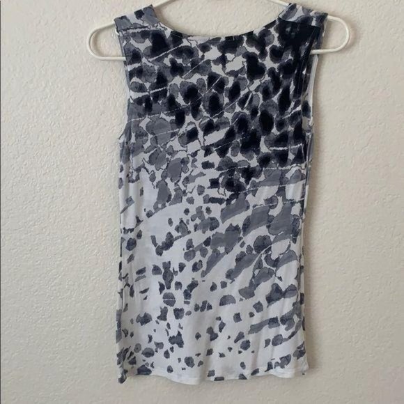 Tahari Ink Blot Sleeveless Blouse/ B&W/ XS - Picture 2 of 9
